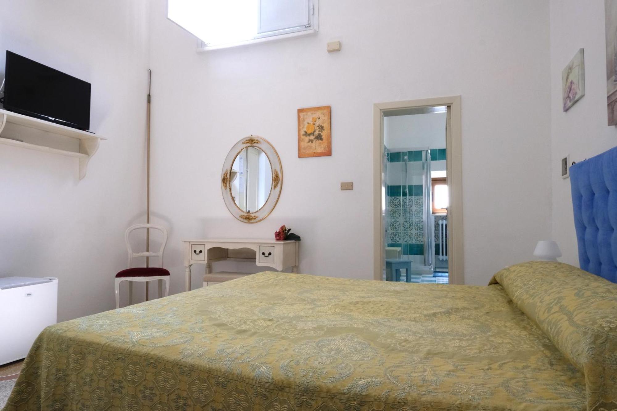 Dimora Bed and breakfast 2*